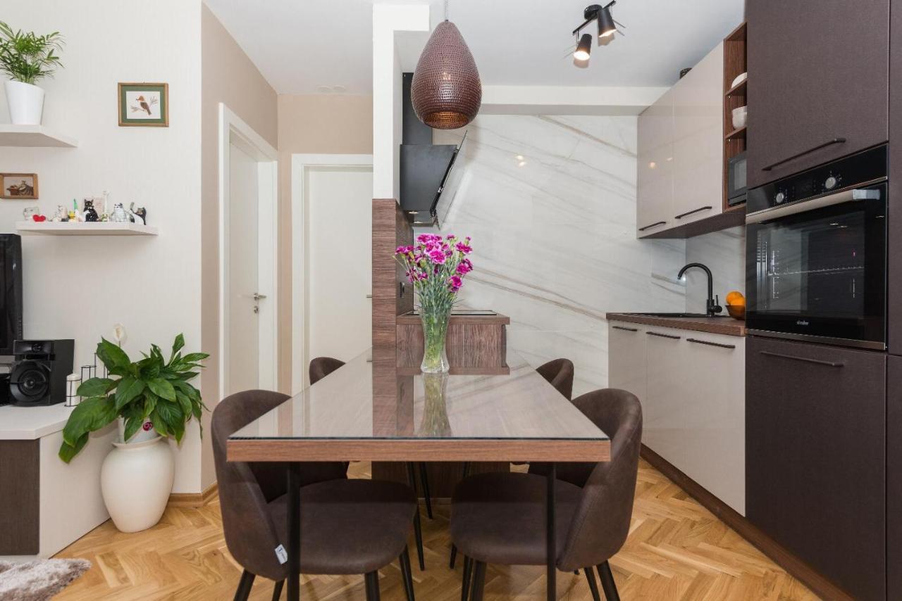 Chic Apartment Zoja Near Beach With Free Parking ماكارسكا المظهر الخارجي الصورة
